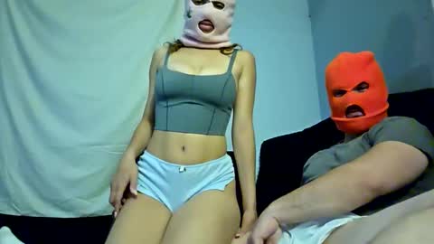 Snapshot of skimaskcouple89108 chatting on 10.11.25 skimaskcouple89108 online show from 10.11.25