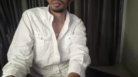 Snapshot of skinny_tamer chatting on 06.22.26 skinny tamer online show from 06.22.26