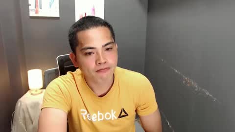 Snapshot of skinnyar chatting on 02.23.25 skinnyar online show from 02.23.25