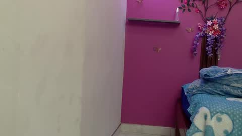 Snapshot of skinnybarbie022 chatting on 09.14.25 barbi online show from 09.14.25