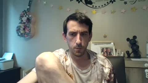 Snapshot of skinnybigcock2 chatting on 06.12.26 SkinnyBigCock2 online show from 06.12.26