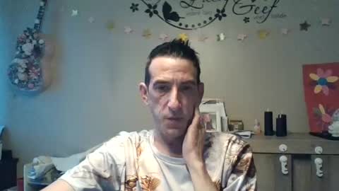 Snapshot of skinnybigcock2 chatting on 07.13.26 SkinnyBigCock2 online show from 07.13.26