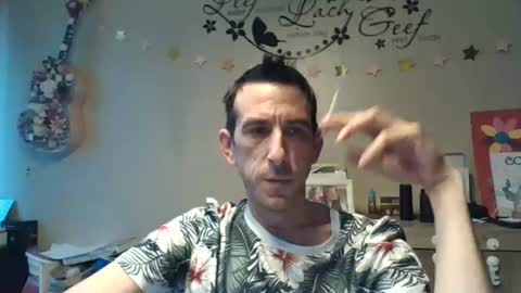 Snapshot of skinnybigcock2 chatting on 07.25.26 SkinnyBigCock2 online show from 07.25.26