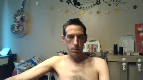 Snapshot of skinnybigcock2 chatting on 07.30.26 SkinnyBigCock2 online show from 07.30.26