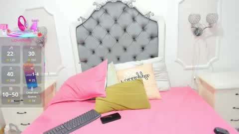 SkinnyGirl online show from 02.05.26