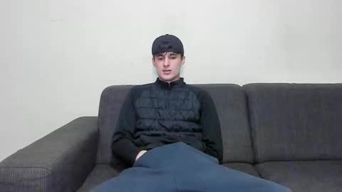 skinnyguywithbigd online show from 12.04.24