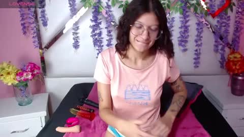  SKINNYHORNY   online show from 01.31.25