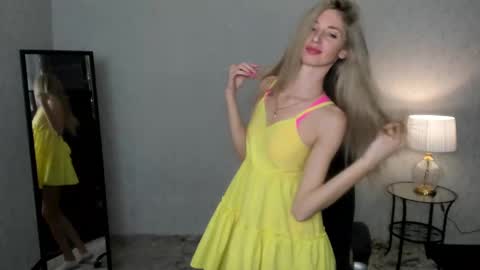 Skinnyladyy online show from 01.29.25