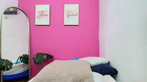 Karla  online show from 01.11.25