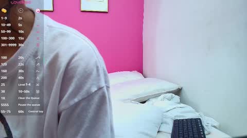 Karla  online show from 03.05.25