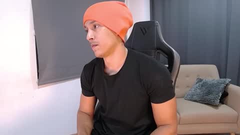 Liam Vokov online show from 02.15.26