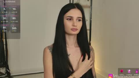 Snapshot of sky011fall chatting on 05.17.26 Eliza online show from 05.17.26