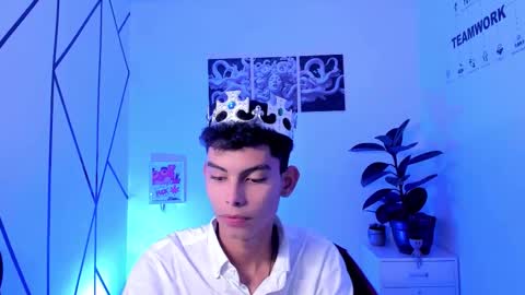 Snapshot of sky_jules chatting on 10.21.25 Daniel online show from 10.21.25