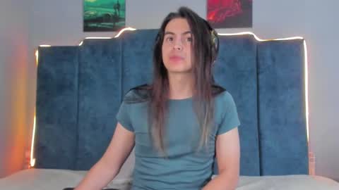 Santiago online show from 10.21.25