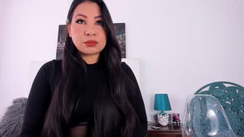 skydarkblue online show from 12.30.24