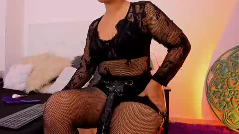 skydarkblue online show from 03.06.25