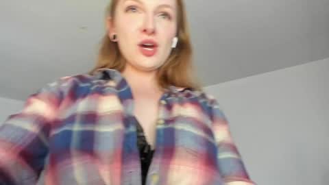 Skye Watson online show from 01.03.25