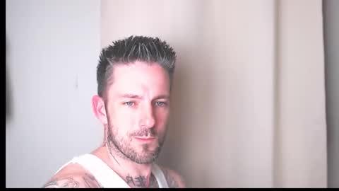 Snapshot of skylarrgrey chatting on 04.05.26 SkylarGrey online show from 04.05.26