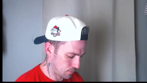 Snapshot of skylarrgrey chatting on 04.06.26 SkylarGrey online show from 04.06.26