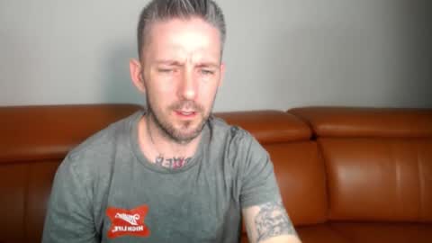 Snapshot of skylarrgrey chatting on 04.14.26 SkylarGrey online show from 04.14.26