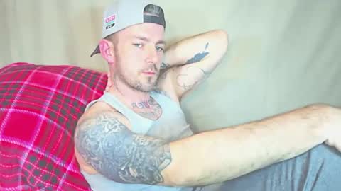 Snapshot of skylarrgrey chatting on 04.24.26 SkylarGrey online show from 04.24.26