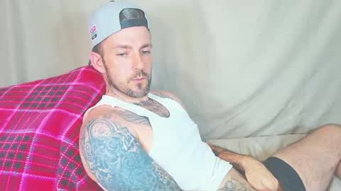 Snapshot of skylarrgrey chatting on 04.27.26 SkylarGrey online show from 04.27.26