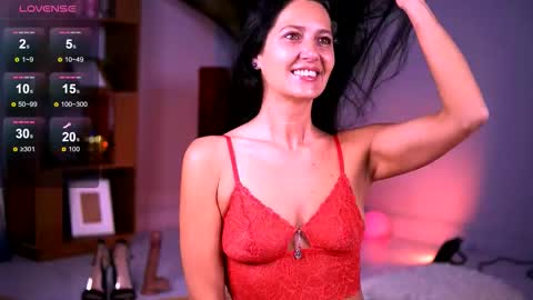 Snapshot of skylerlune chatting on 01.08.26 Skyler online show from 01.08.26