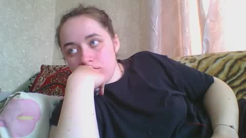 skyressie333 online show from 04.18.26