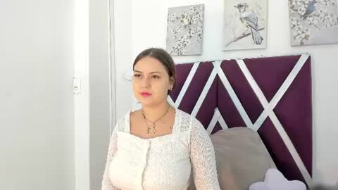 Snapshot of skysaenz chatting on 06.29.26 Sky online show from 06.29.26