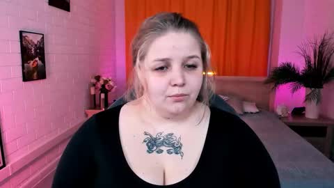 Snapshot of sladadeew chatting on 11.04.25 Slada Deew online show from 11.04.25