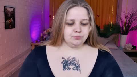 Snapshot of sladadeew chatting on 01.11.26 Slada Deew online show from 01.11.26