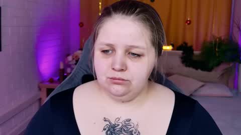 Snapshot of sladadeew chatting on 01.14.26 Slada Deew online show from 01.14.26