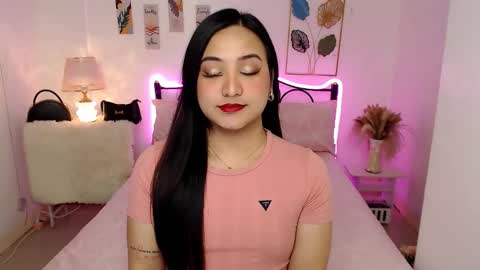 Queen Cyrine online show from 01.18.26