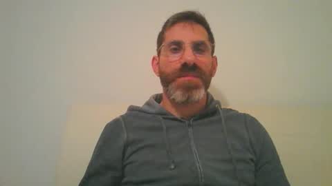 Snapshot of slavefuckfunhype chatting on 10.31.25 camboy online show from 10.31.25