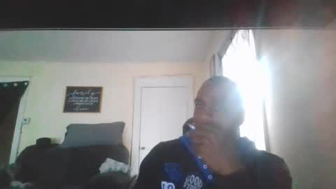 Snapshot of slim484035 chatting on 10.12.25 Slim8975 online show from 10.12.25