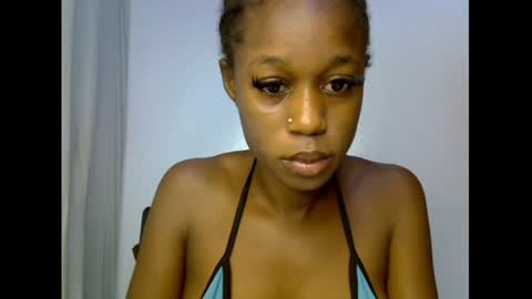 Snapshot of slim_candy12 chatting on 07.15.26 Lily online show from 07.15.26