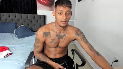 Snapshot of slim_master12 chatting on 04.29.26 slim_master12 online show from 04.29.26
