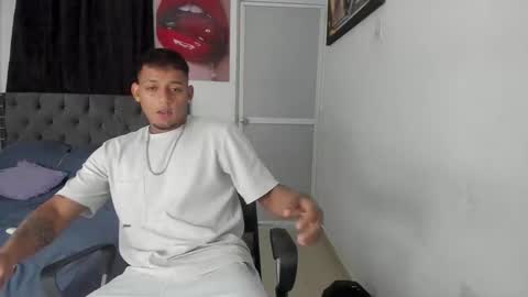 Snapshot of slim_master12 chatting on 05.30.26 slim_master12 online show from 05.30.26