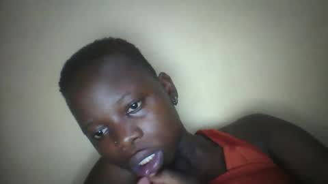 slim_petite_ebony online show from 12.22.24