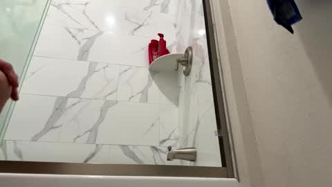 Snapshot of slimbuttniceguy chatting on 01.01.25 slimbuttniceguy online show from 01.01.25