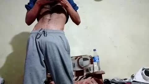 Snapshot of slimshaddyxx chatting on 02.08.25 Prince online show from 02.08.25