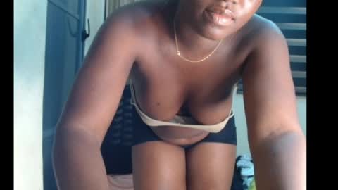 Snapshot of slimthick_tinah chatting on 07.28.26 TINA online show from 07.28.26