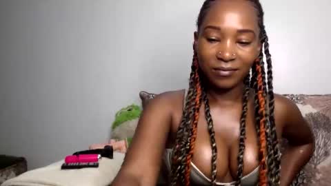 Snapshot of slimy_baiby chatting on 02.17.26 slimy_baiby online show from 02.17.26