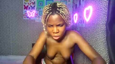 Snapshot of slimzyxdoll chatting on 06.10.26 slimzyxdoll online show from 06.10.26