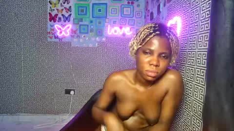 Snapshot of slimzyxdoll chatting on 06.11.26 slimzyxdoll online show from 06.11.26