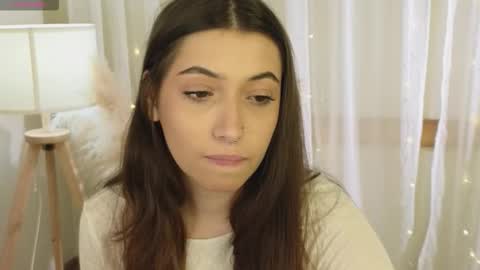 Emilia online show from 12.20.25