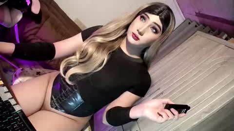 Snapshot of slut_bigcock chatting on 06.01.26 Nathalie online show from 06.01.26