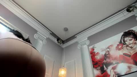 Paola  online show from 11.15.25