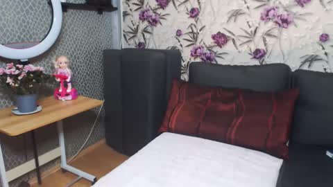 Snapshot of slutishmami chatting on 03.24.26 slutihmami online show from 03.24.26