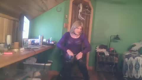 Snapshot of slutjennifertransxx chatting on 10.10.25 slutjennifertransxx online show from 10.10.25